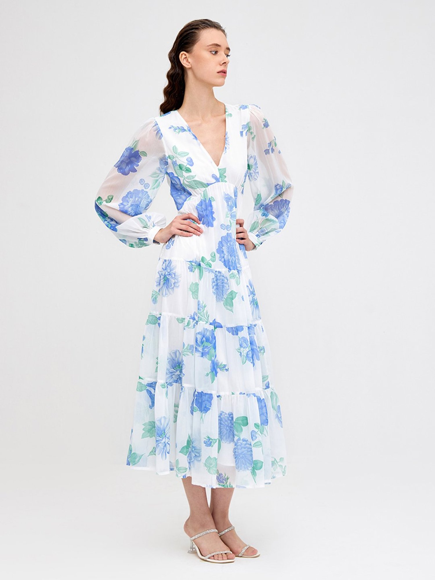 Cover Story Off White Floral Print Maxi Dress