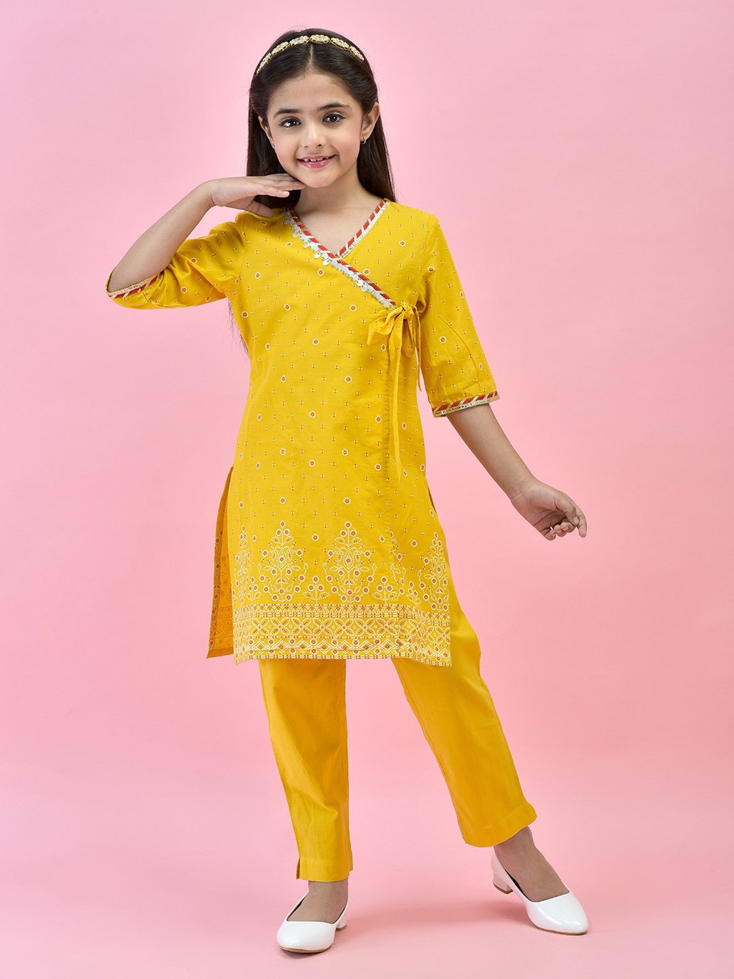 Juniper Girls Yellow Printed Kurta With Pants
