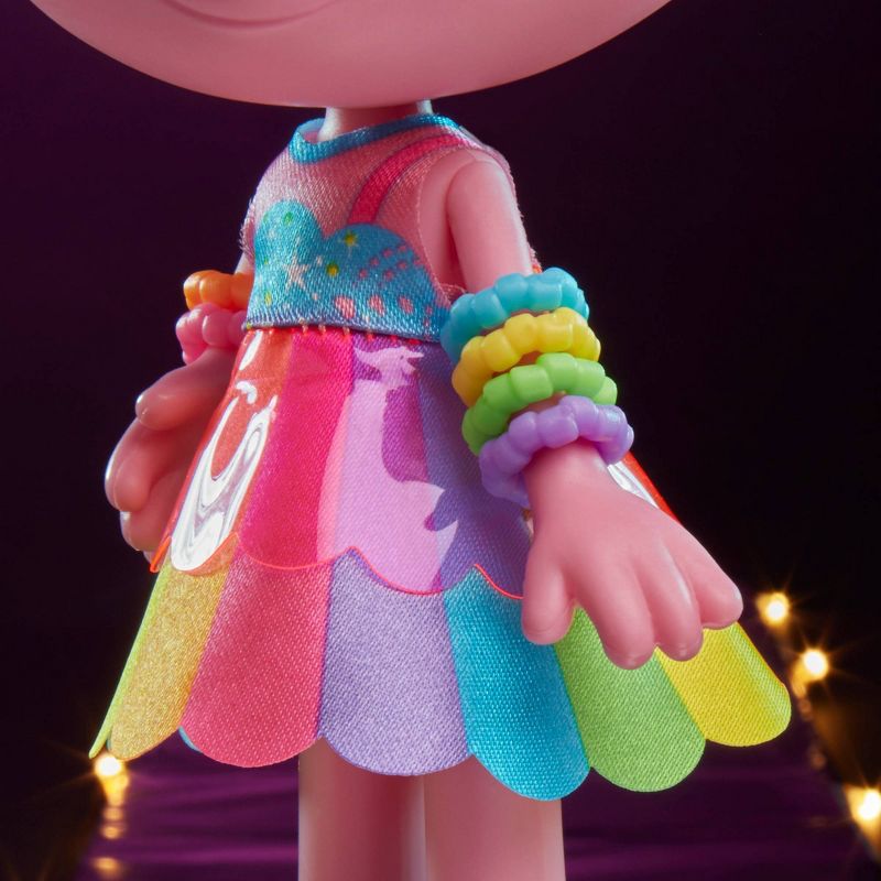 DreamWorks Trolls Glam Poppy Fashion Doll