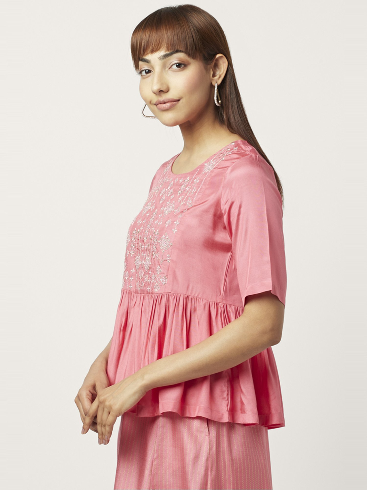 Akkriti by Pantaloons Coral Embroidered Top