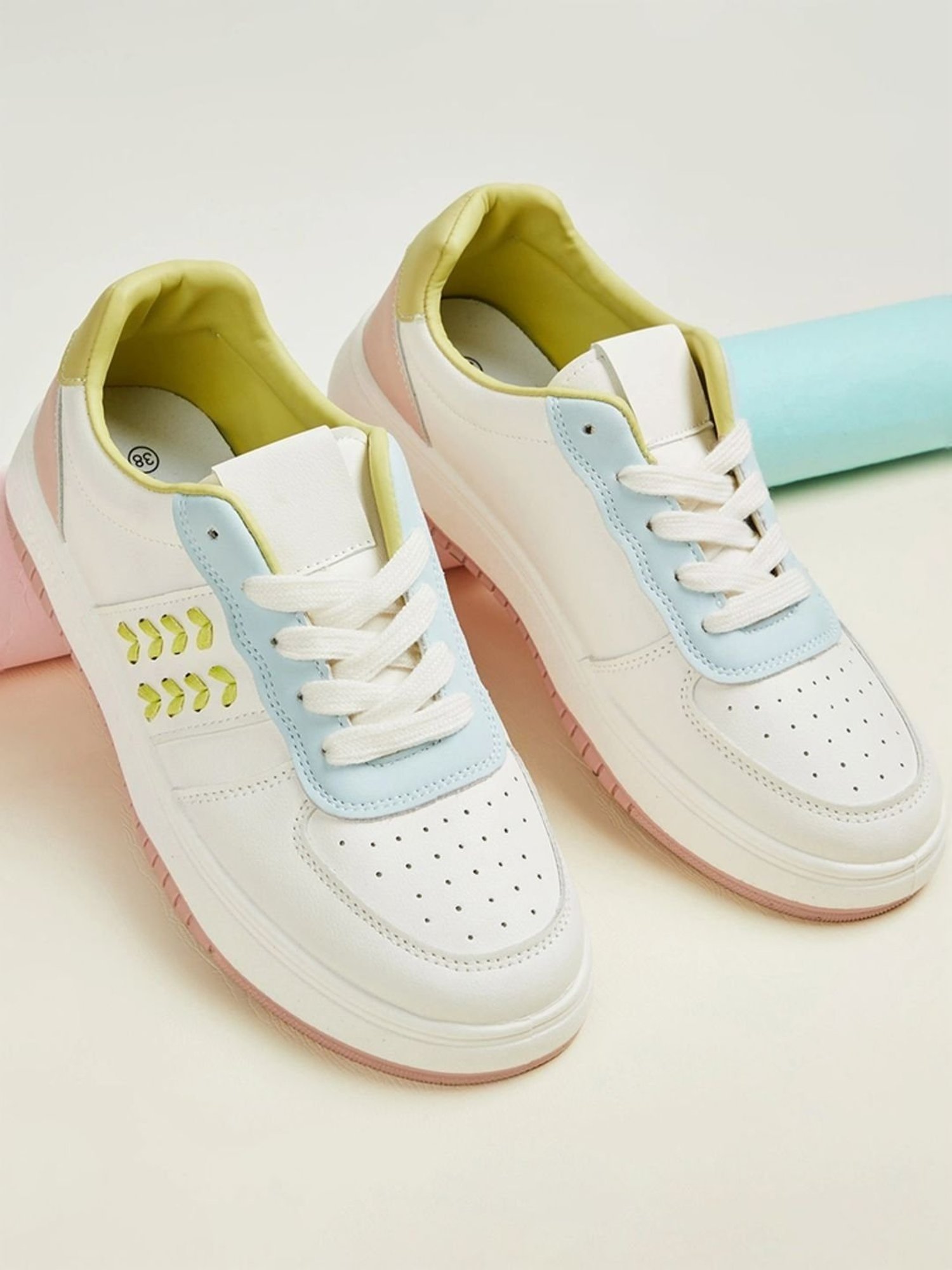 Ginger by Lifestyle Women's Multi Sneakers