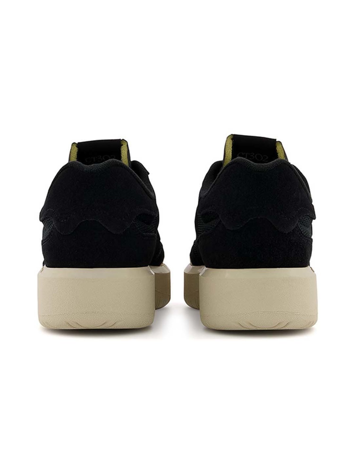 New Balance Men's Black Casual Sneakers