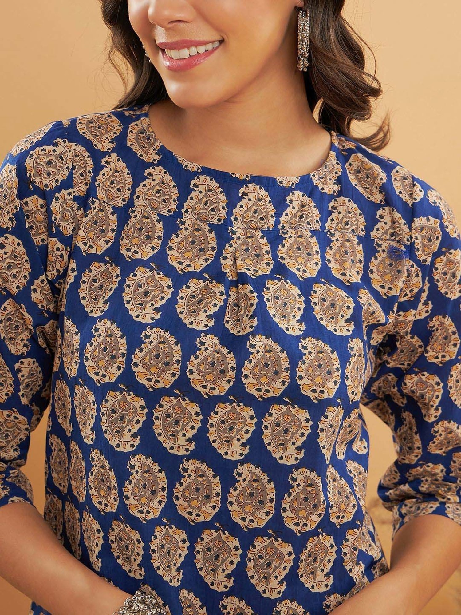 Inweave Blue & Beige Printed Top