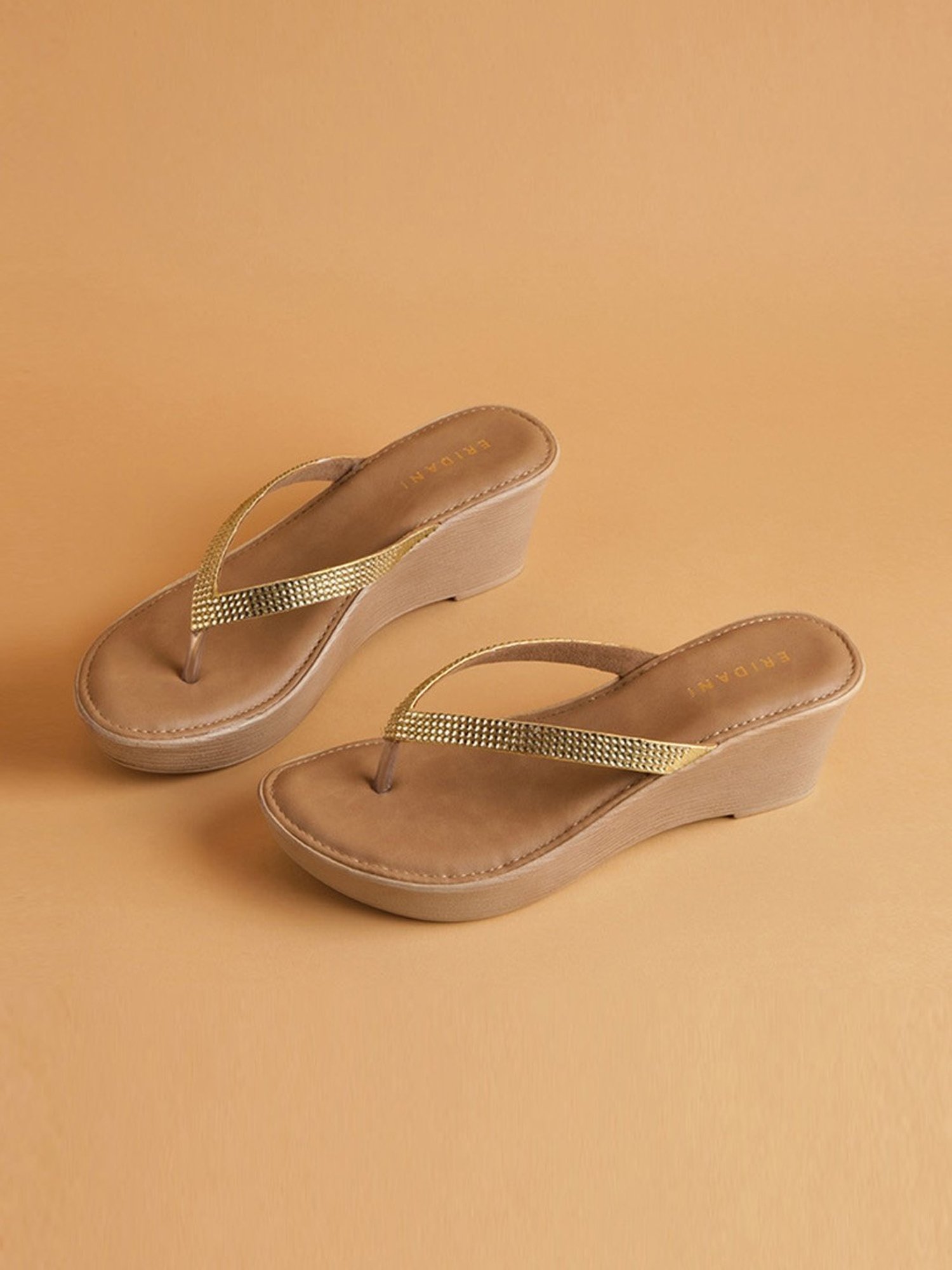 Eridani Women's Hailey Gold Thong Wedges