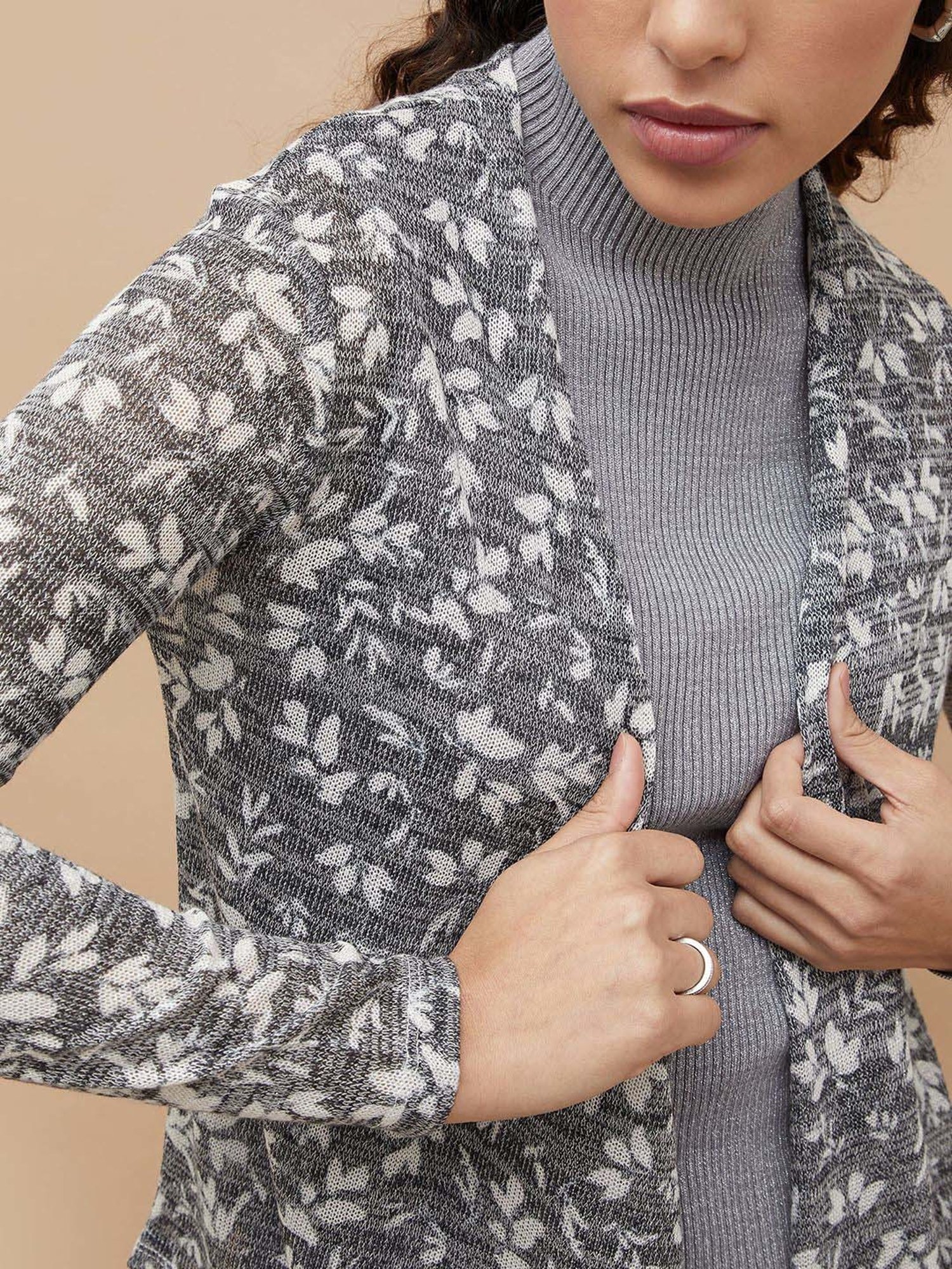 Code by Lifestyle Grey Cotton Printed Shrug