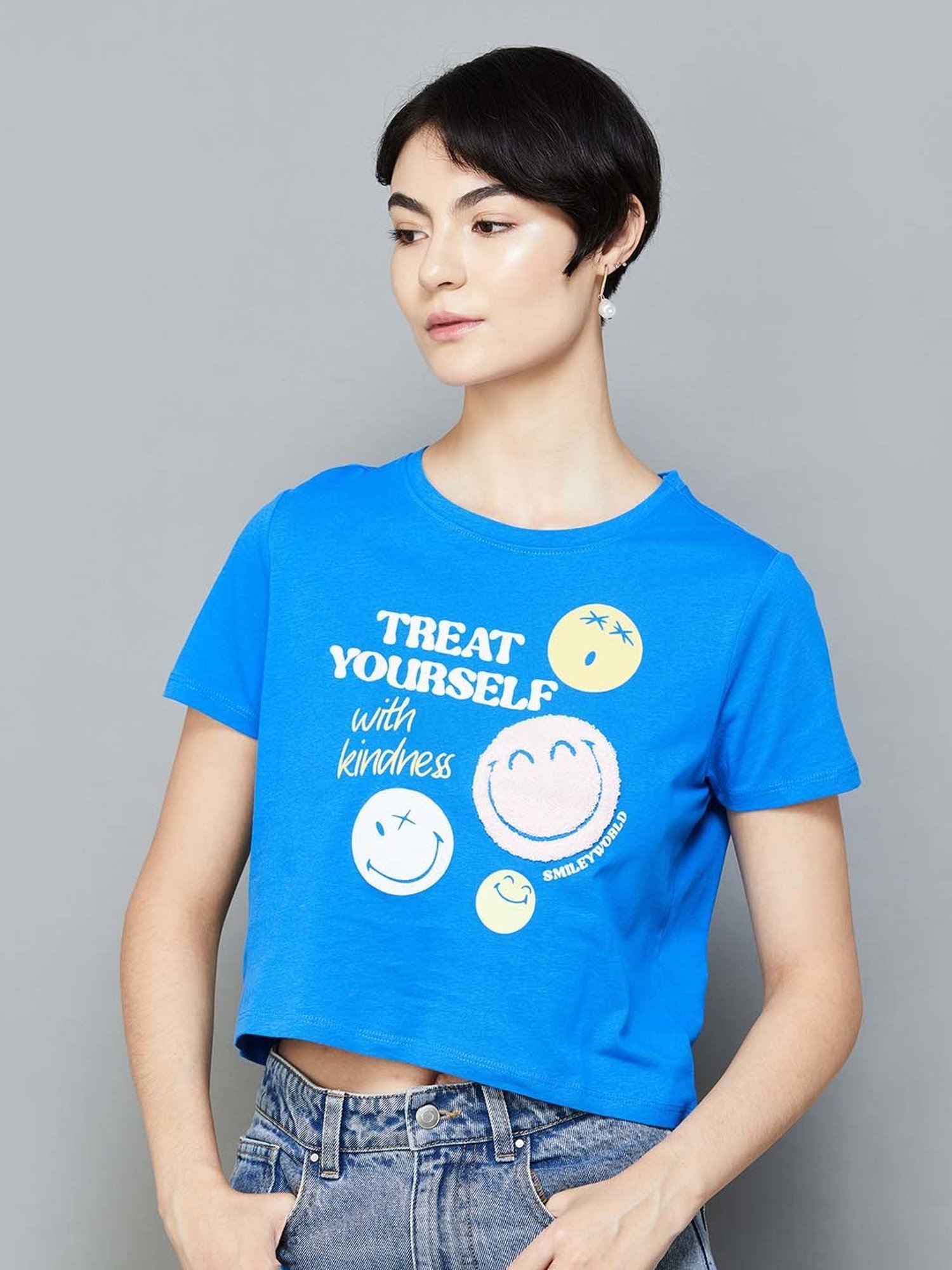 SmileyWorld Blue Cotton Printed Crop T-Shirt