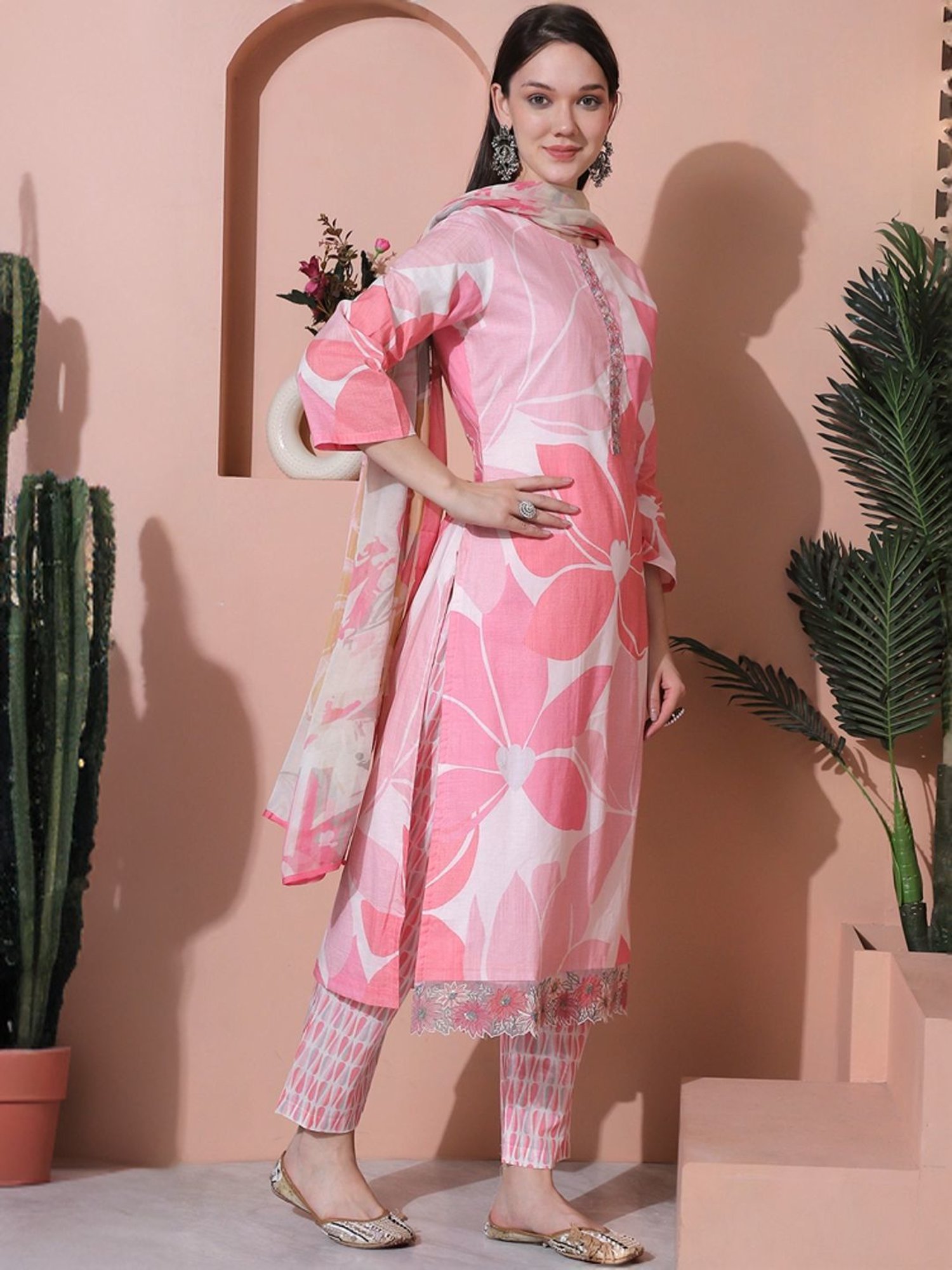 Stylee LIFESTYLE Pink Cotton Floral Print Unstitched Dress Material