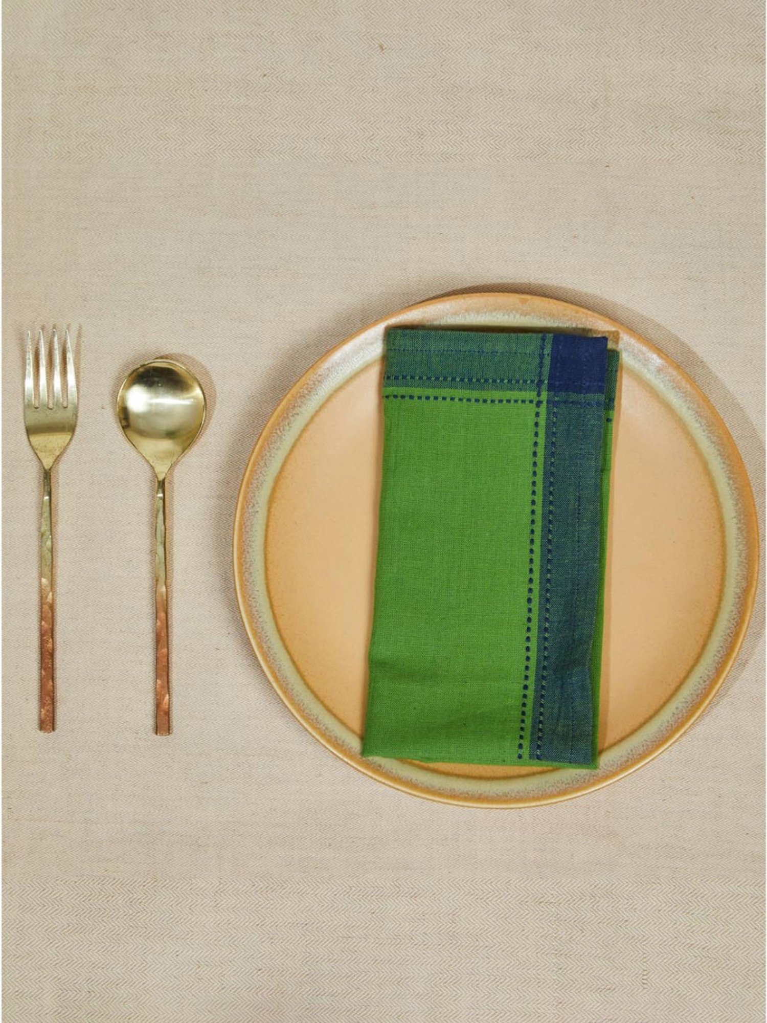 20" White Napkin with Red and Green Tassels Set of 4 pc White - SARO Lifestyle