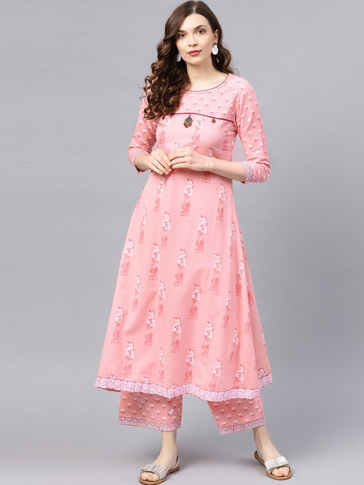 Ishin Baby Pink Cotton Floral Print Kurta Palazzo Set