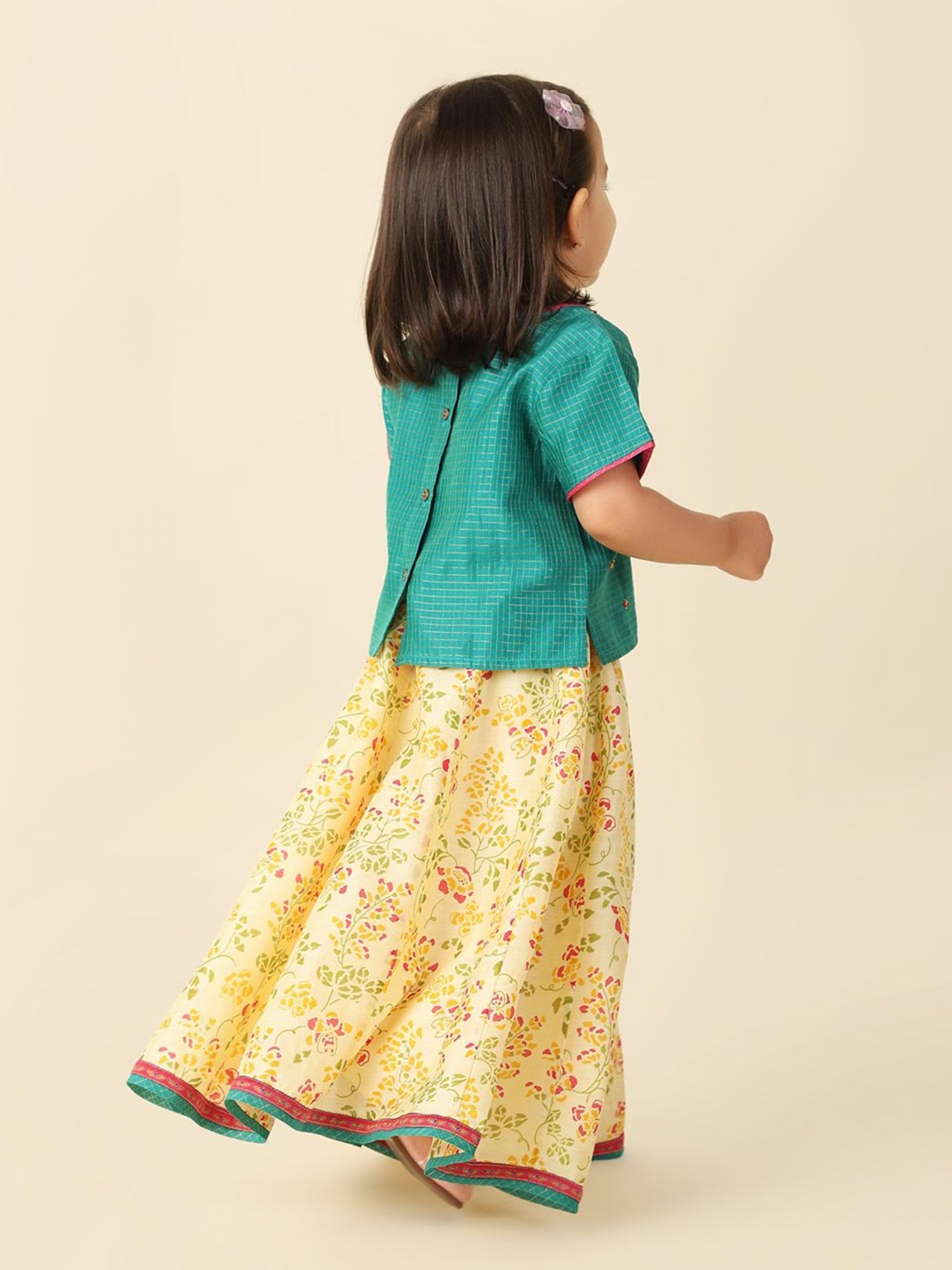 Bumzee Kids Grey & White Checks Full Sleeves Shirt, Waistcoat with Pants