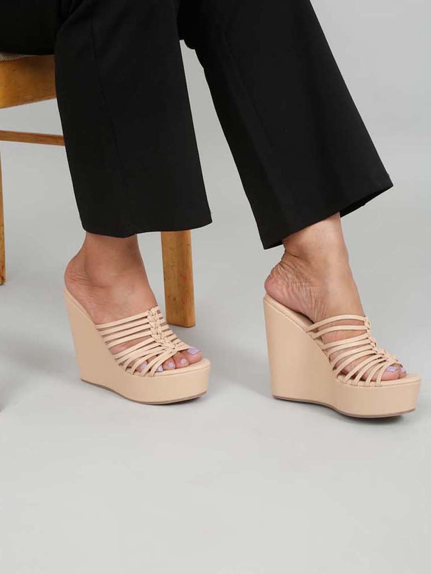 Flat N Heels Women's Beige Casual Wedges