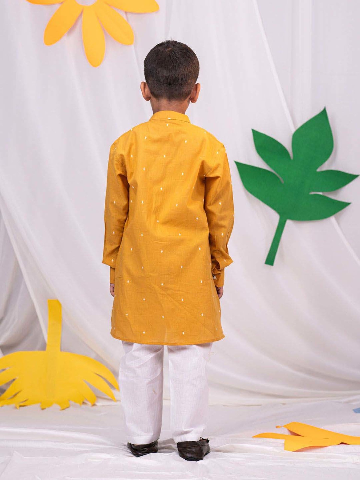 VASTRAMAY Boys Mustard & White Cotton Self Full Sleeves Kurta Sets
