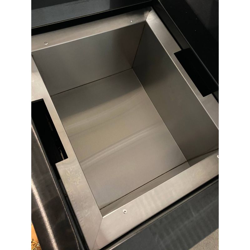 TYTUS 4-Burner  304 Gas Grill Island TI400SSBLP-3.4.1 Black Stainless Steel