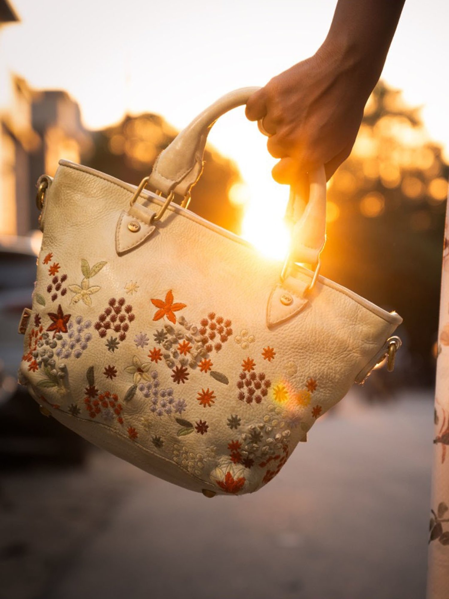 Art N Vintage Floral Bliss Green Leather Embroidered Medium Handbag