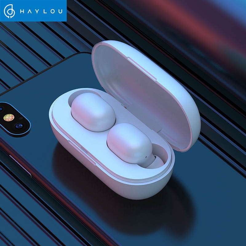 Everyday Wholesale Lots Black Earbuds Bundle Bulk in-Ear Earphones 124 Pack