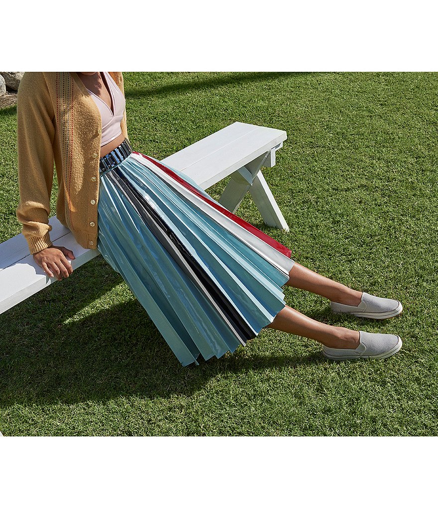 Kendall + Kylie Women's Anthracite Leopard EZORA 2.0 Low Top Lace Up Multi Sneakers