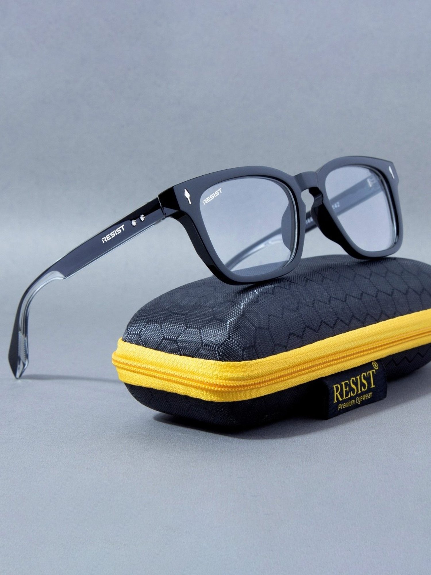 Resist Eyewear Clear Wayfarer UV Protected Unisex Sunglasses