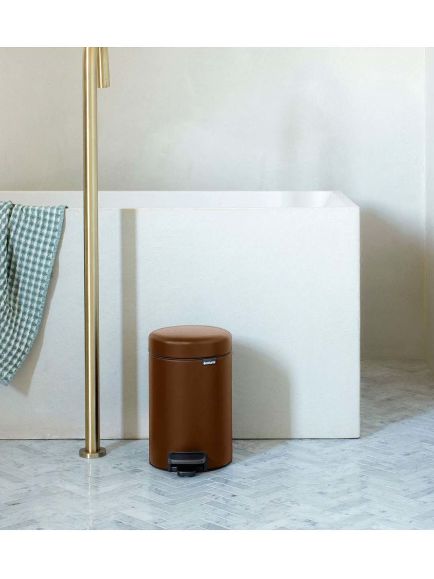 BRABANTIA NewIcon Brown Plastic Pedal Bin (3 L)