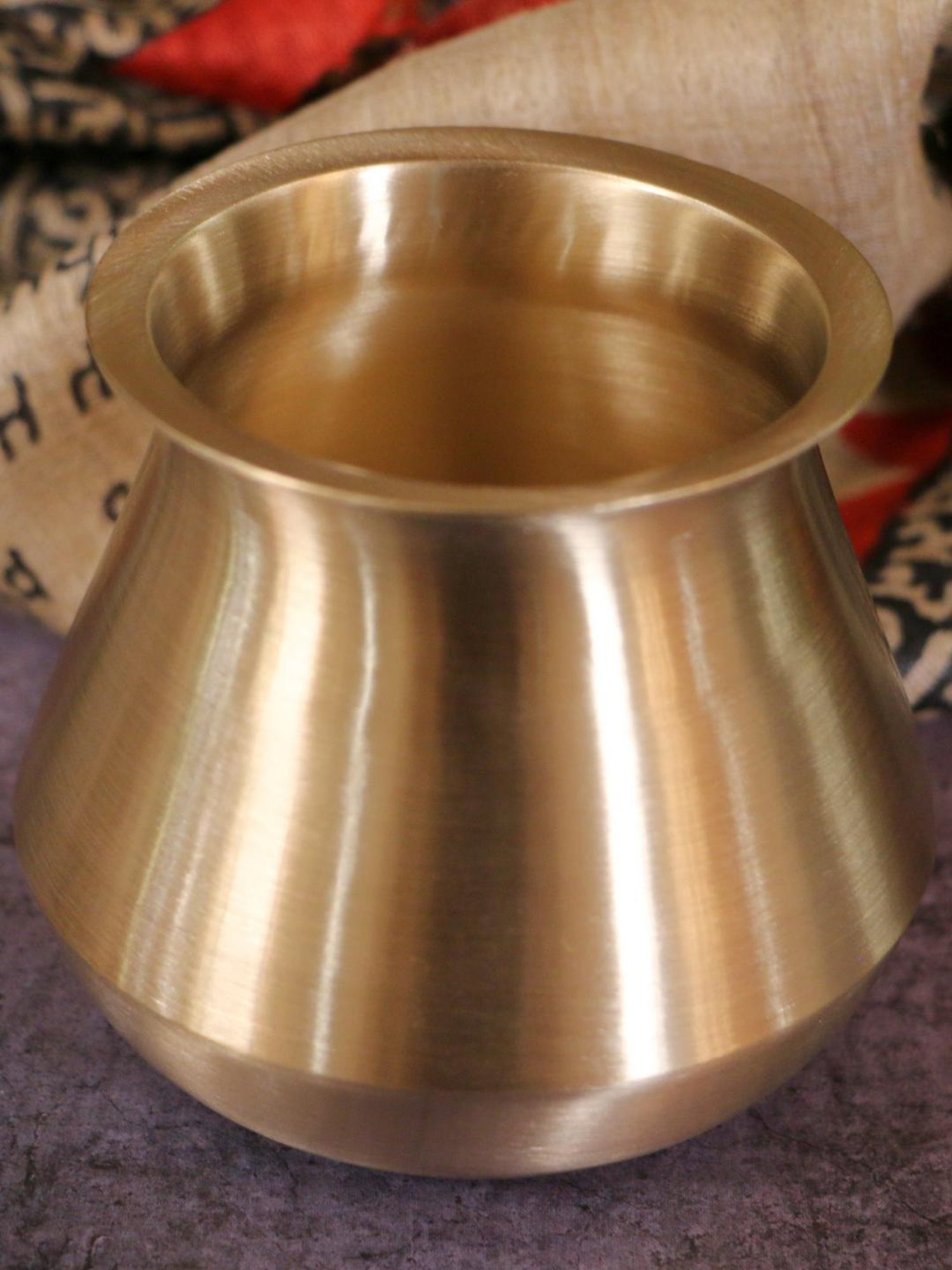 Ambi Elegant Satari Pure 100% Kansa Water Health Lota - 4 X 4 X 3.5 Inches (Medium)