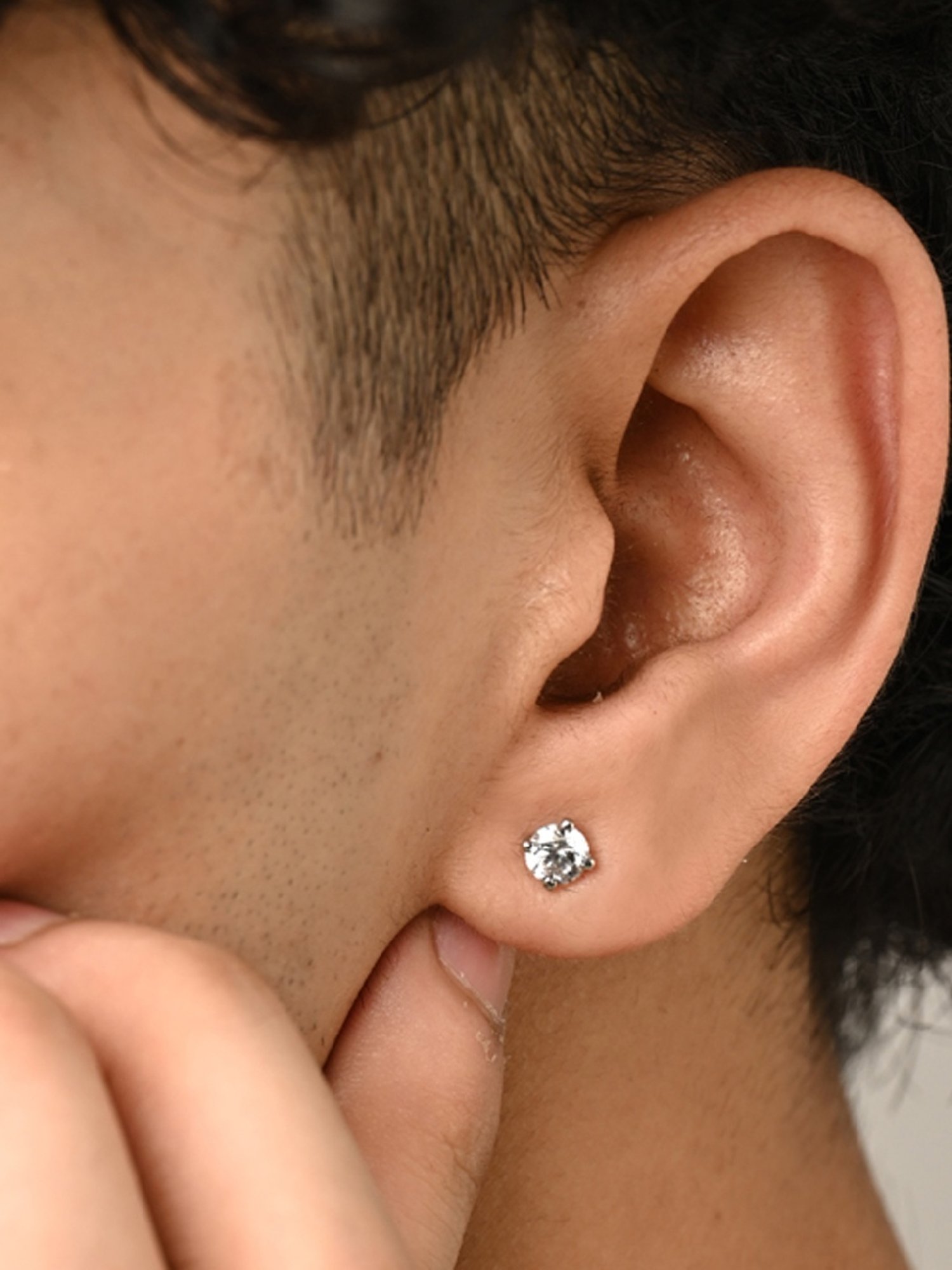 Clara 925 Sterling Silver Round Solitaire 5 mm Stud Men Earring Gift for Men