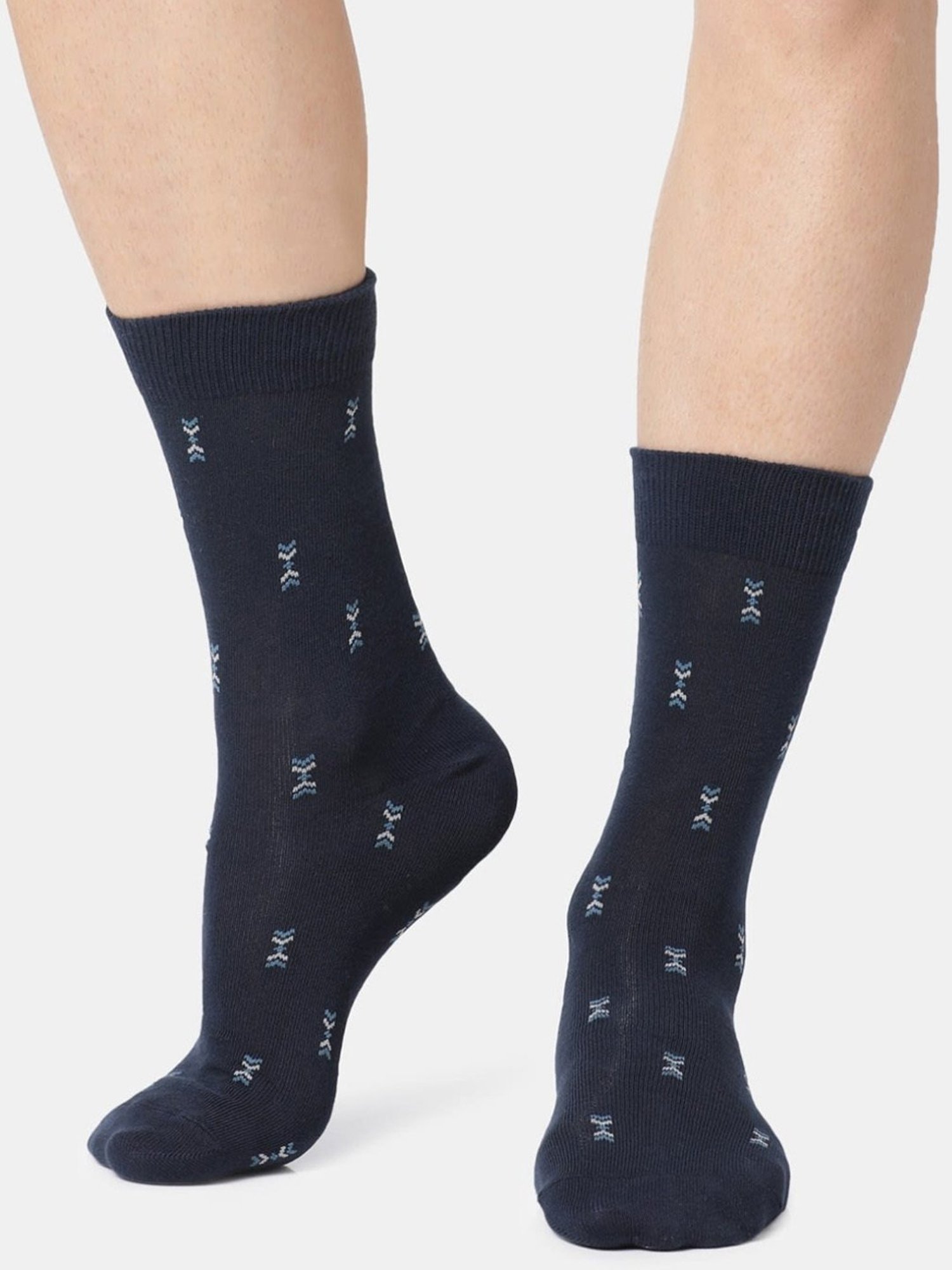 Jockey 7104 Navy Cotton Crew Length Socks with Stay Fresh Treatment - Pack of 3 (Prints May Vary)