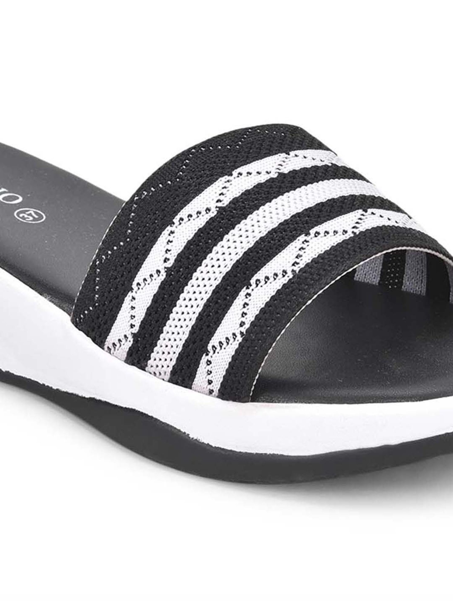 Salario Women's Black Casual Wedges