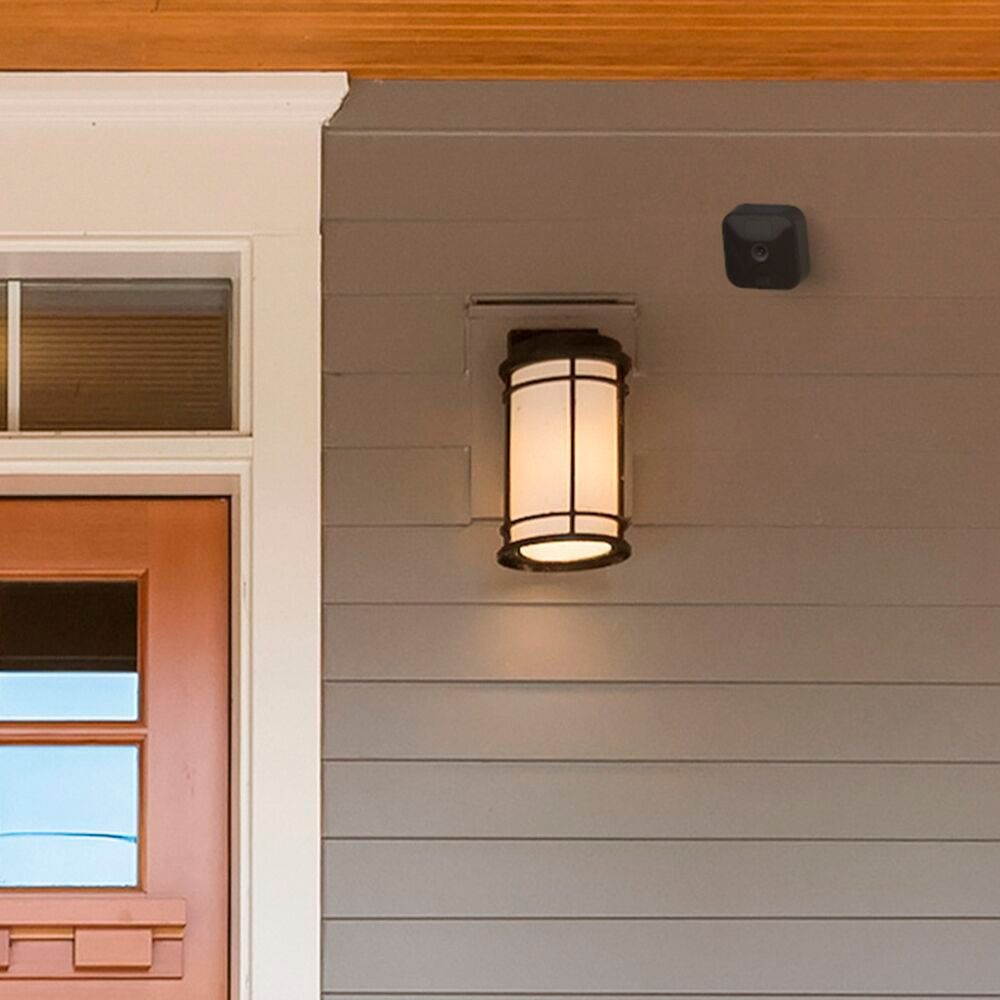 Blink Outdoor with Floodlight Charger Mount Bundle (Black, 2 Pack)