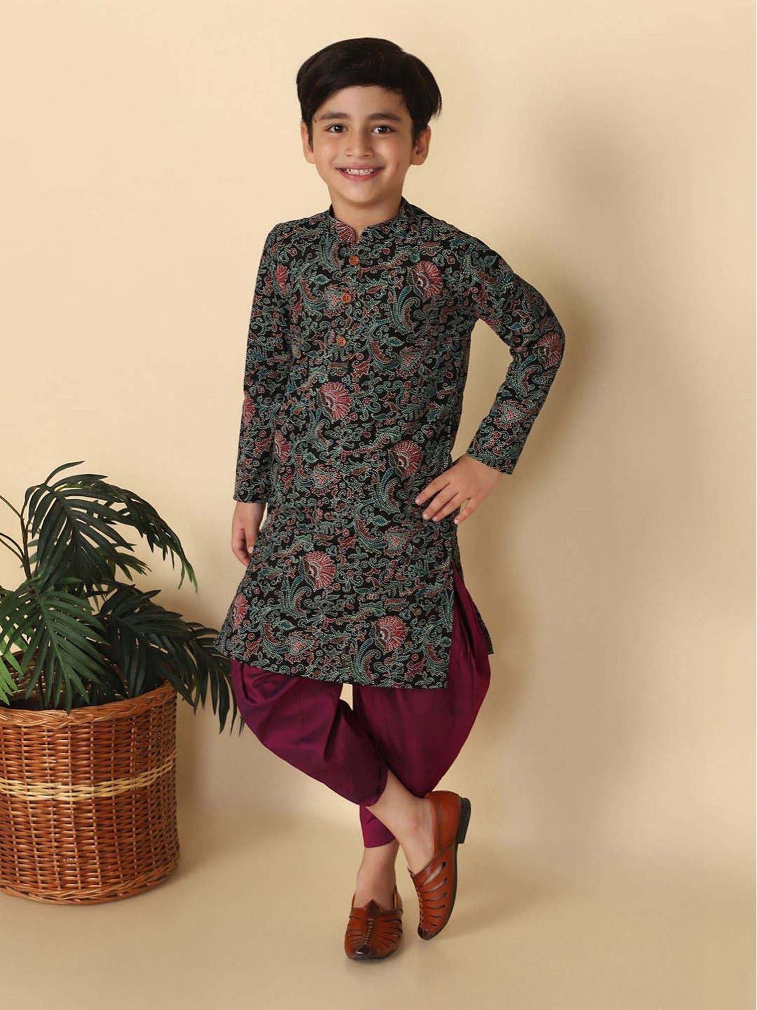 Juniors by Lifestyle Boys Beige Cotton Solid Woven Bottom