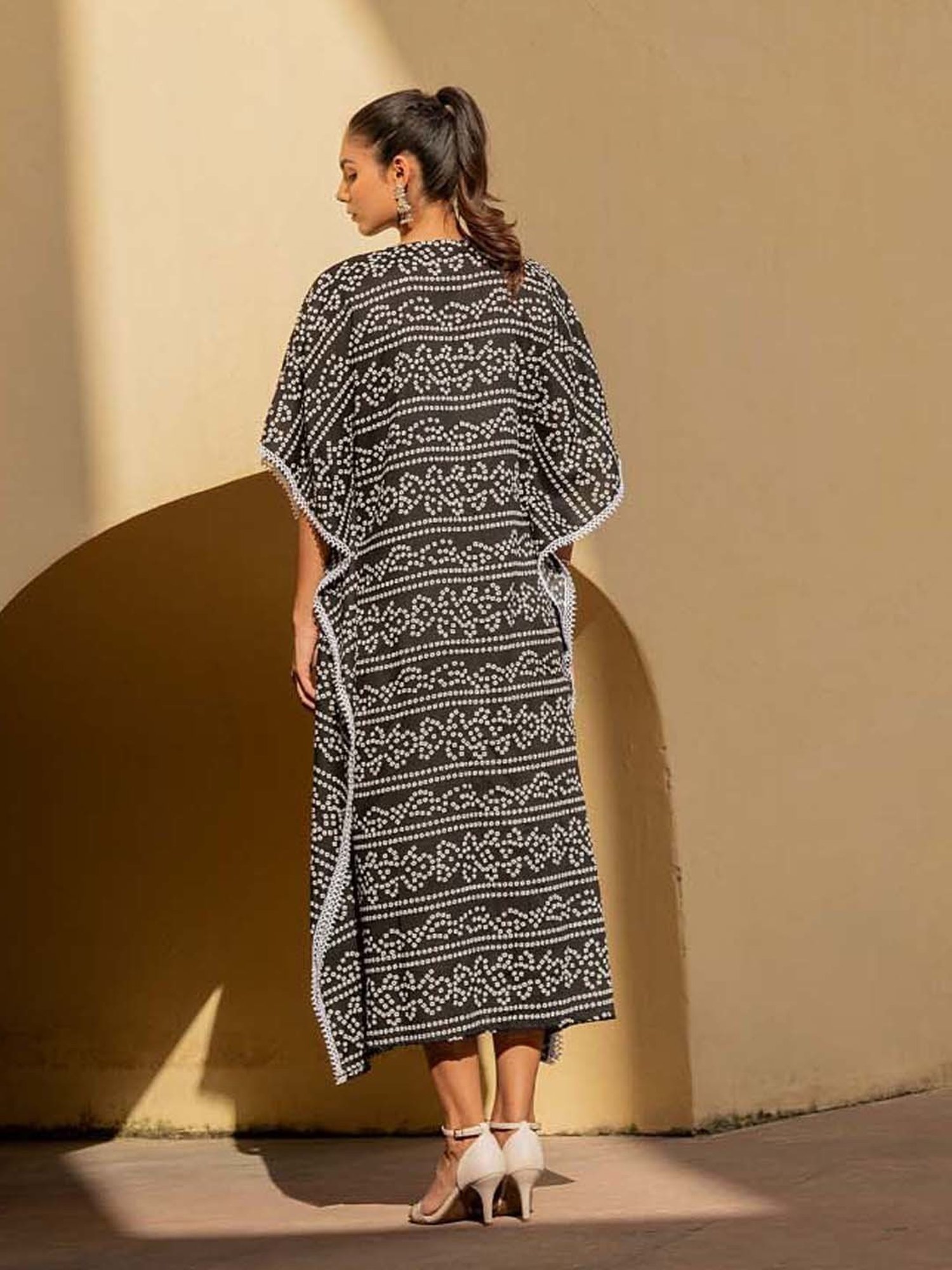 KAORI BY SHREYA AGARWAL Black Cotton Printed Maxi Kaftan