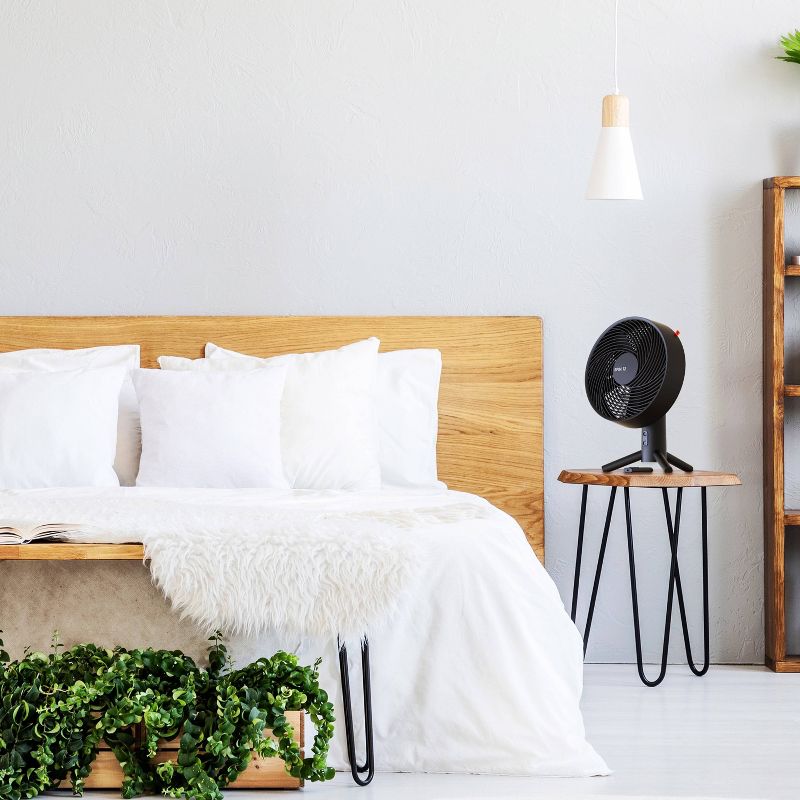 Sharper Image Spin 12 Compact Oscillating Fan Black