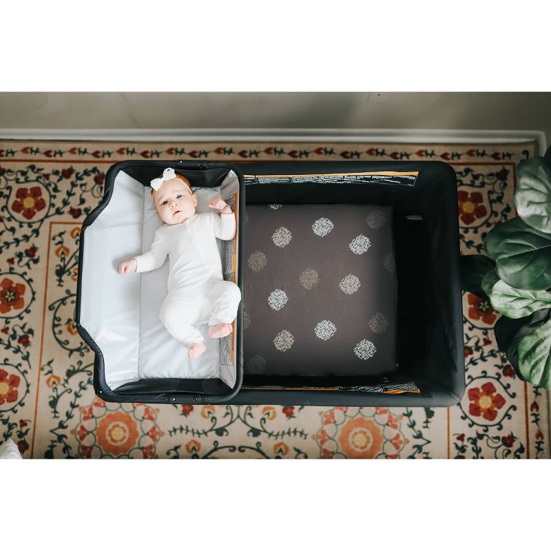 Baby Trend Lil Snooze Deluxe II Nursery Center - Twinkle Twinkle Little Moon