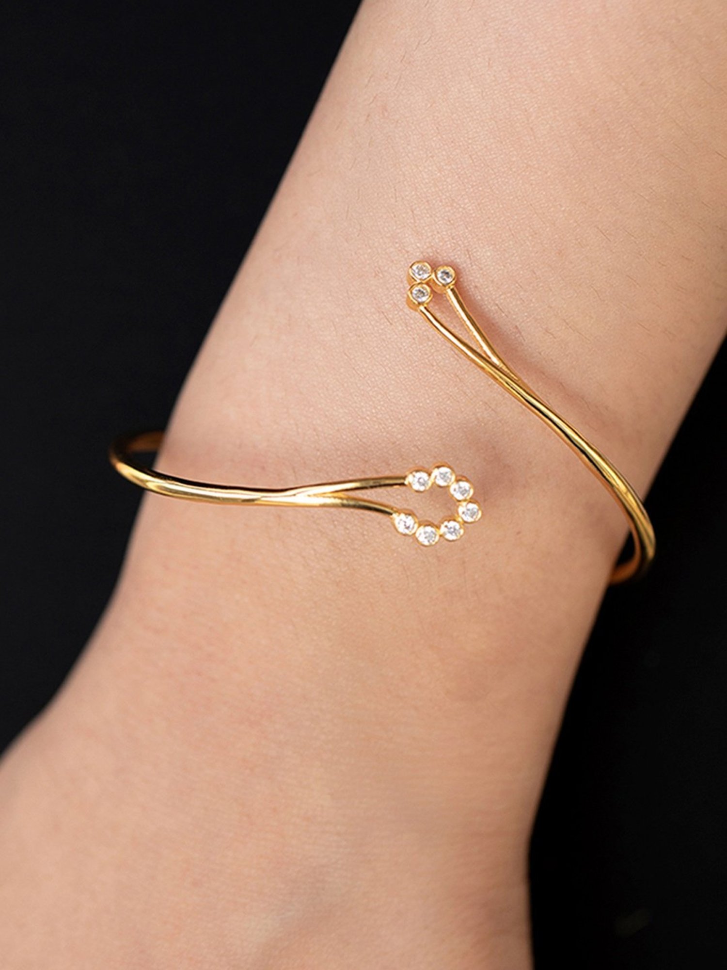 Shaya 92.5 Sterling Silver Twinkling Stars Bracelet for Women