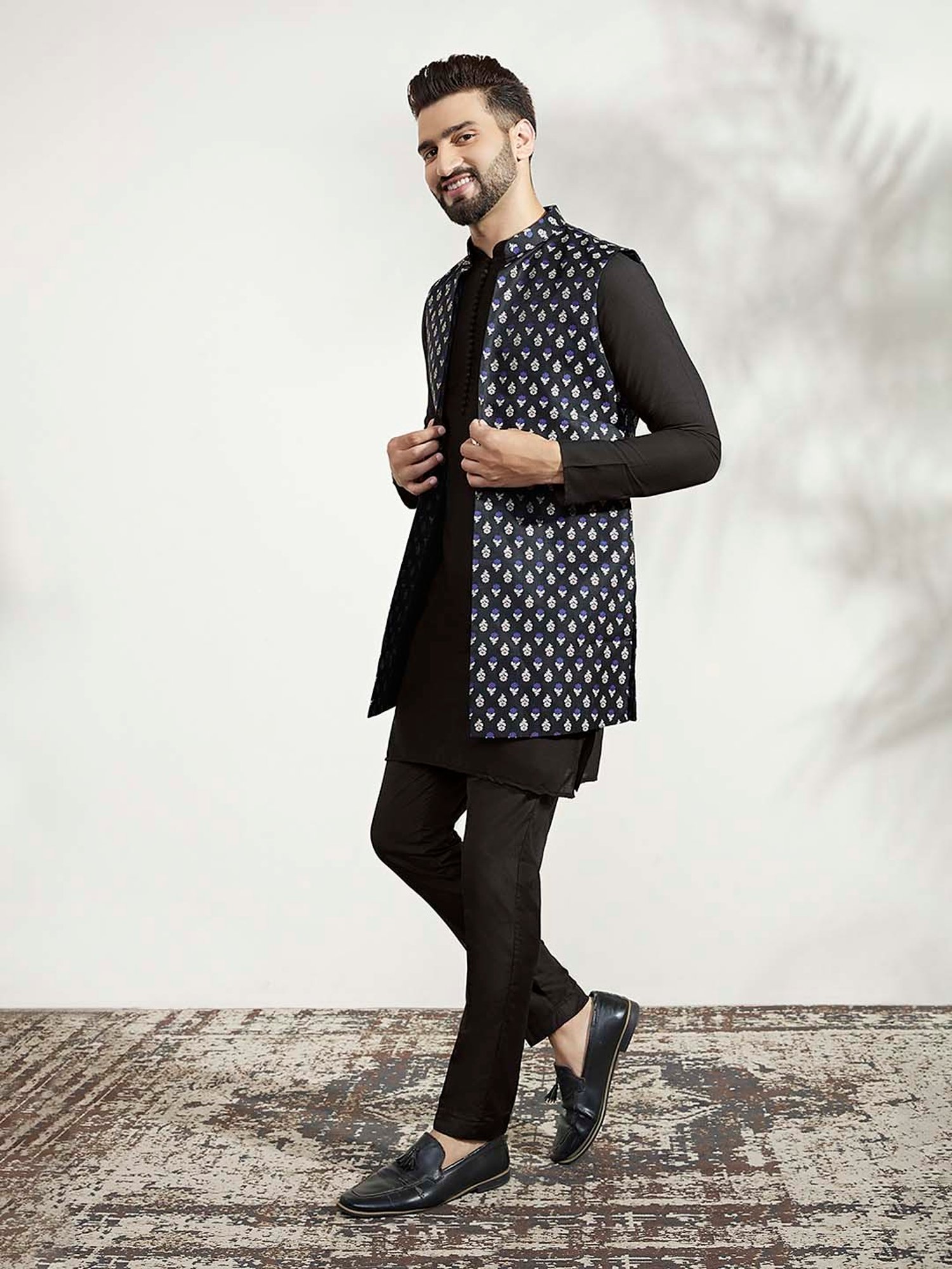 KISAH Black Regular Fit Self Design Kurta & Pants With Nehru Jacket