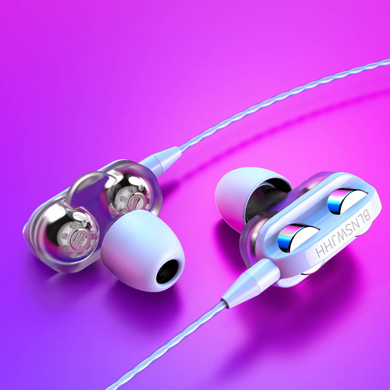 New in-ear earphones, dual dynamic coils and dual speakers are suitable for most smart phone headsets with wire-controlled tuning
