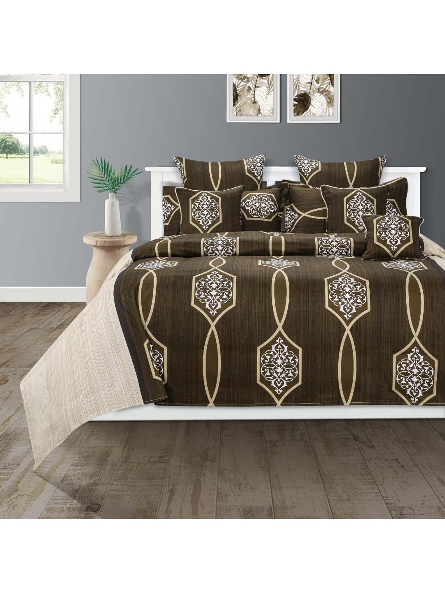 Swayam Zinnia Abstract Green 210 TC Cotton King Bedsheet with 2 Pillow Covers