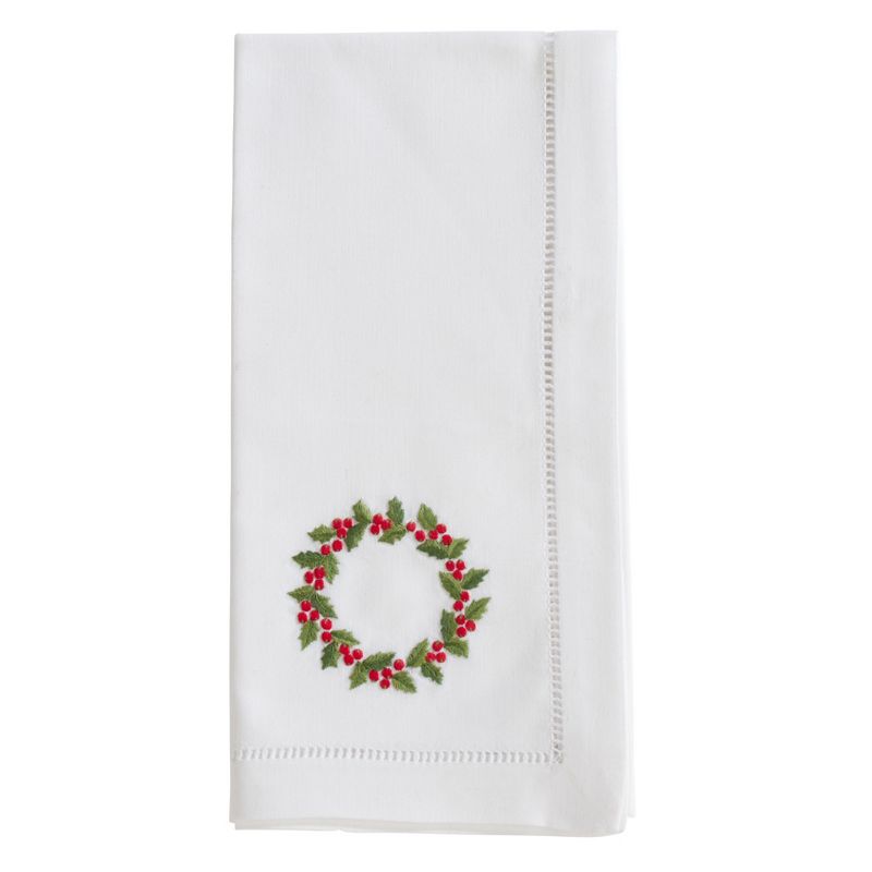 Saro Lifestyle Christmas Table Napkins With Embroidered Wreath Design (Set of 6)