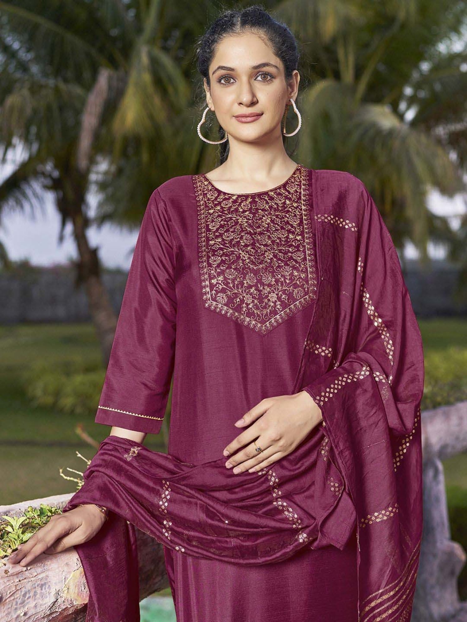 Skylee Purple Embroidered Kurta Pant Set With Dupatta