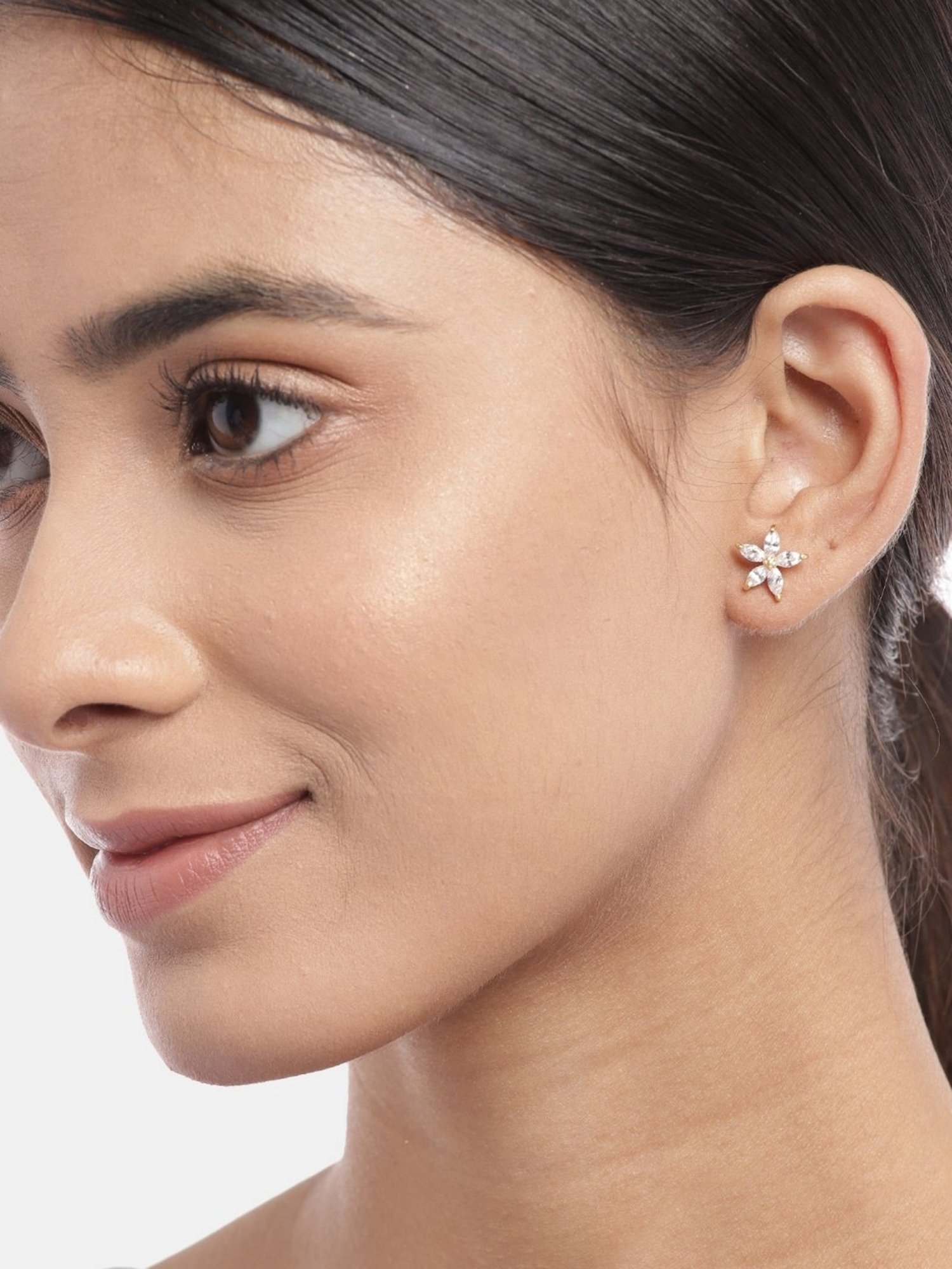 Zavya 92.5 Sterling Silver CZ Golden Plated Star Studs for Women