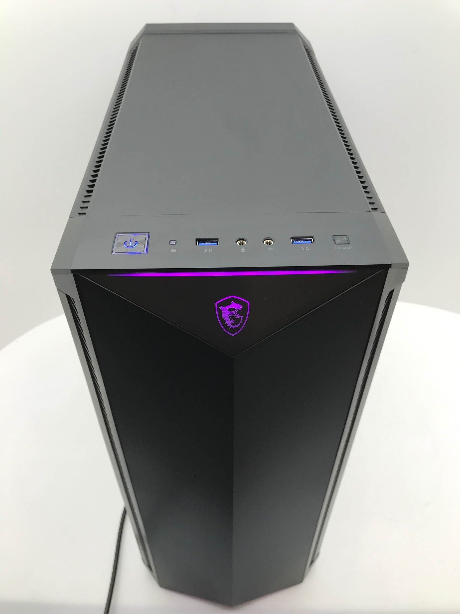 MSI GUNGNIR 100 Intel 10-Core i9-10900K 3.7GHz - Nvidia GeForce RTX 3080 10GB GDDR6X - Z490 Chipset - 2TB 7200RPM + 256GB SSD - 64GB DDR4 3000MHz - 850W - Windows 10 Gaming Desktop