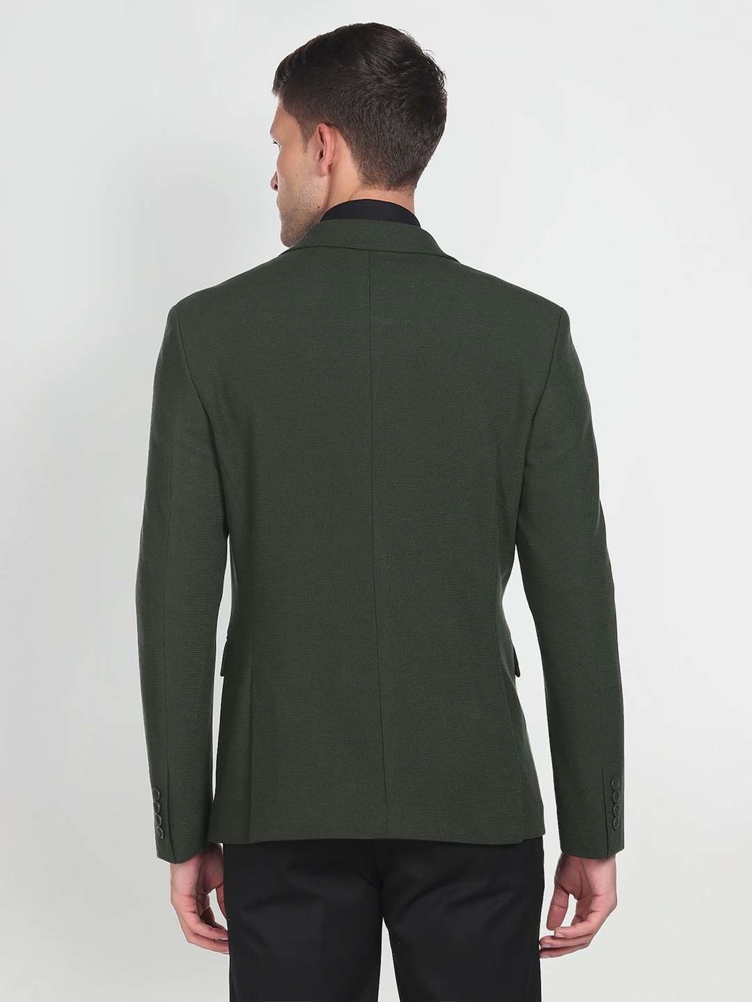 Arrow Sports Green Regular Fit Texture Waistcoat