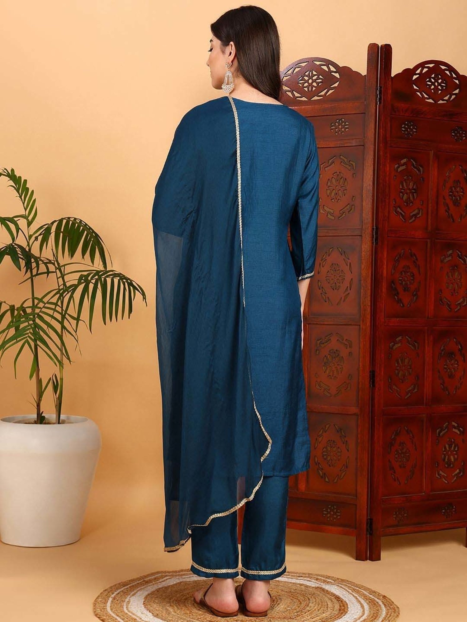 Vaamsi Teal Blue Embroidered Kurta Pant Set With Dupatta