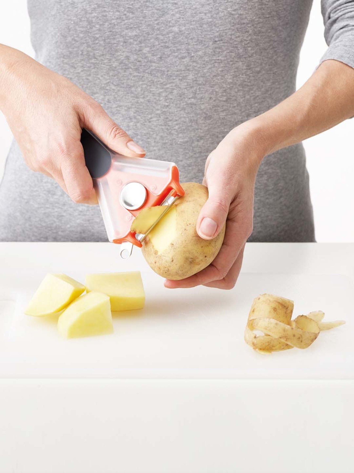 Dreamfarm Red Medium Self Sharpening Vegetable Peeler