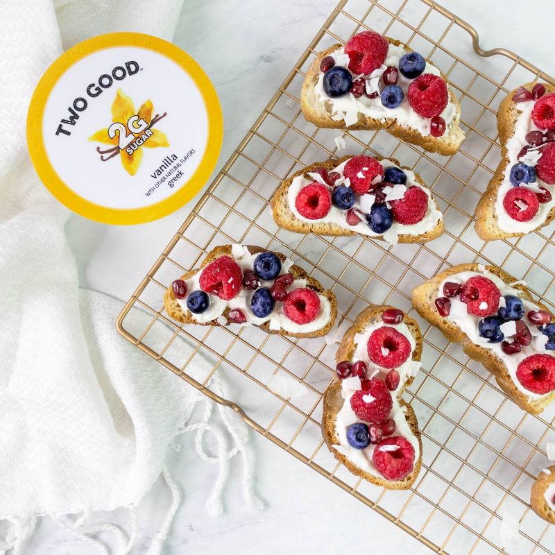 Dannon Two Good Vanilla Greek Yogurt - 4pk/21.2oz