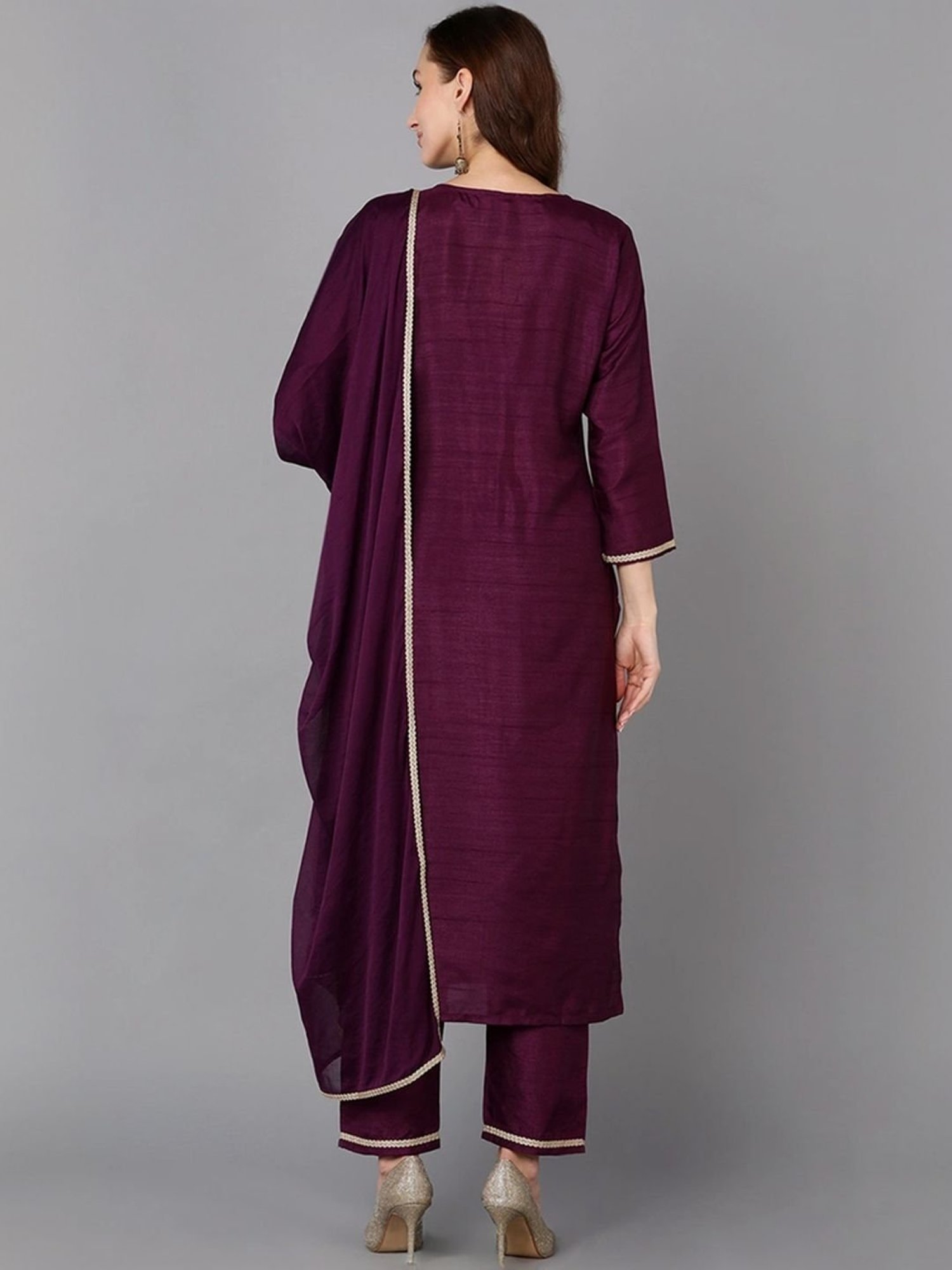 Vaamsi Purple Embroidered Kurta Pant Set With Dupatta