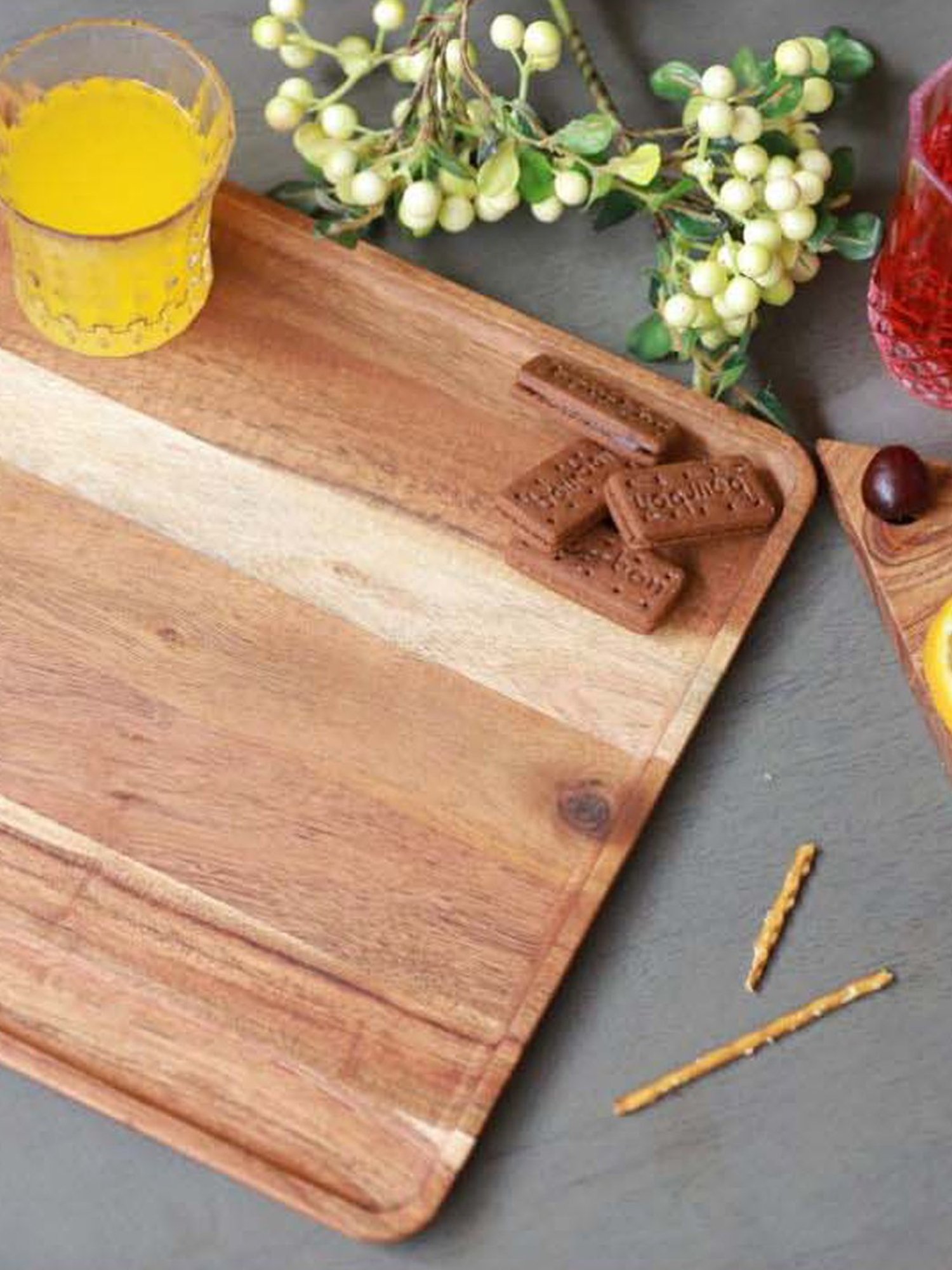 ICRAFT Choras Brown Acacia Wood Platter - Set of 1