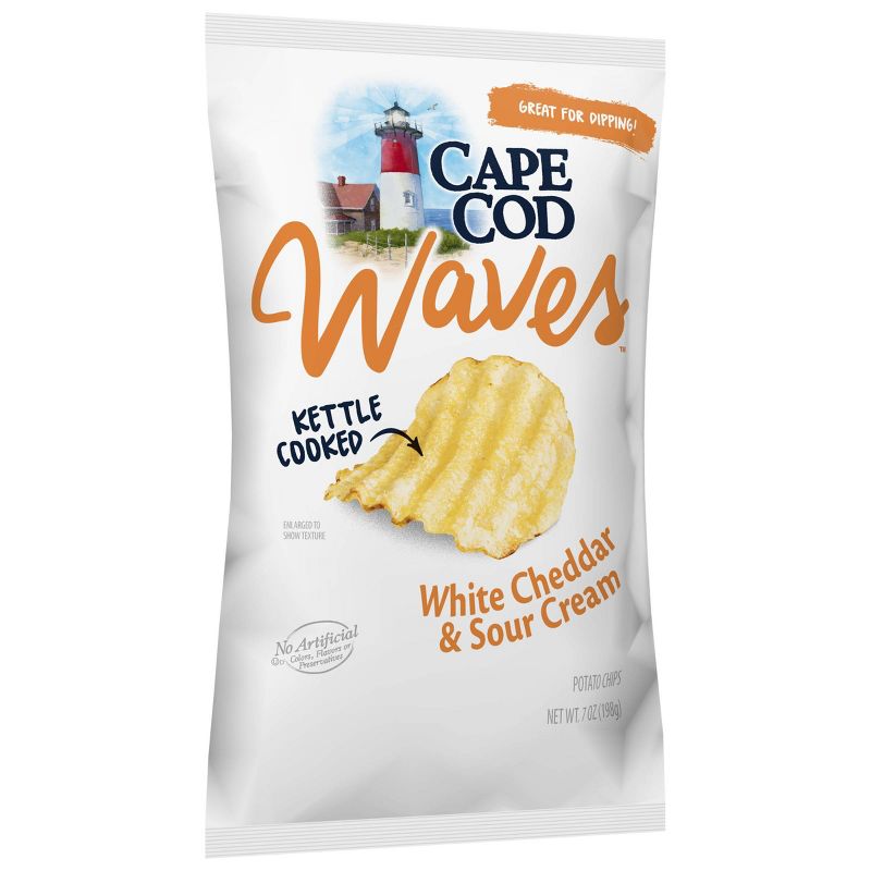 Cape Cod Waves Kettle Cooked White Cheddar & Sour Cream Potato Chips - 7.5oz