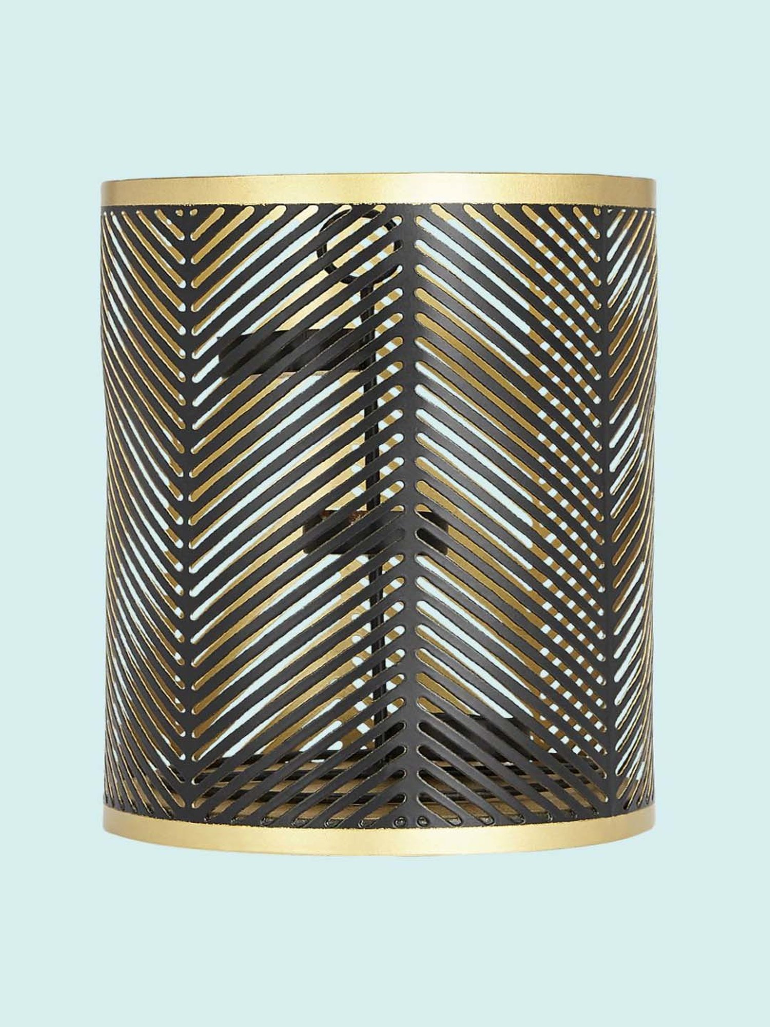 Darice Pack of 2 Cleveland Vintage Lighting Edison Style E12S Base Flame Candelabra Bulbs