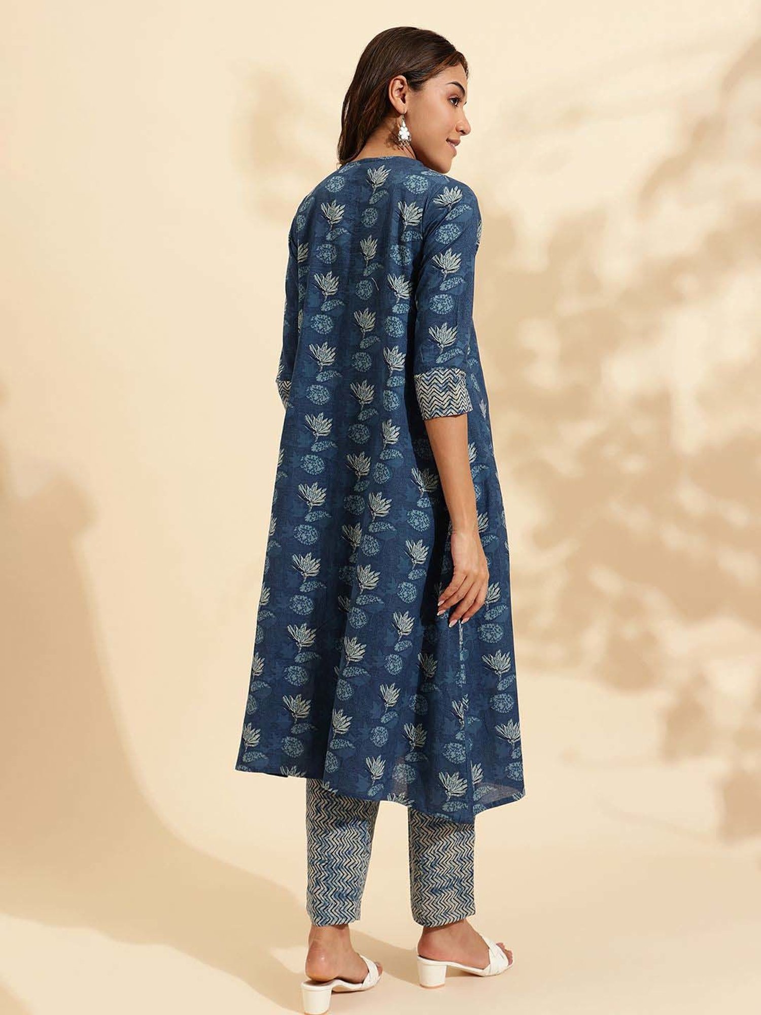 Sringam Blue Cotton Printed Kurta & Pant Set