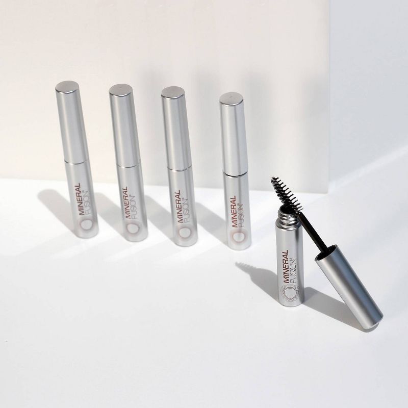 Mineral Fusion Mini Volumizing Mascara - Jet - 0.13 fl oz