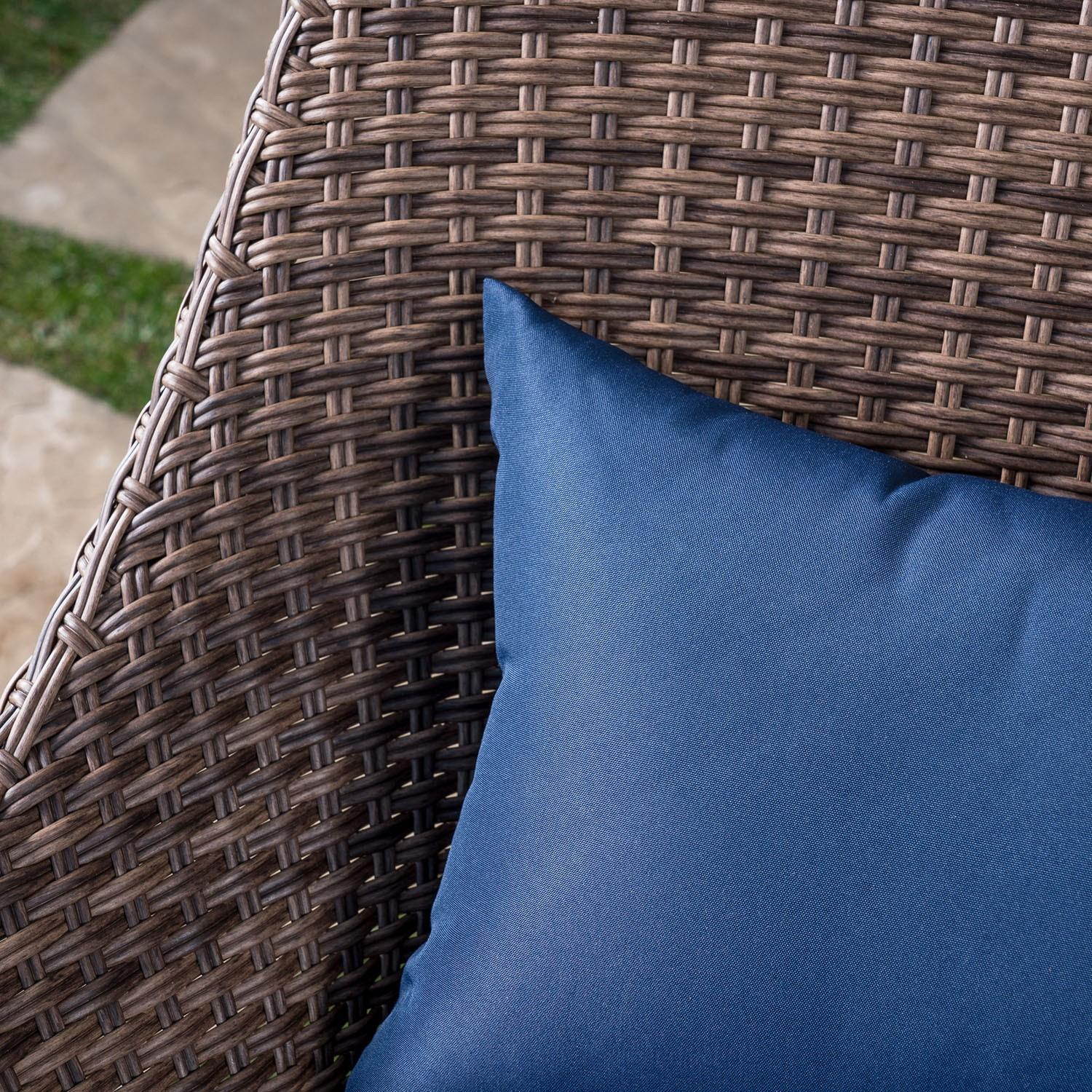 Hanover ACCENT3PC-NVY Wicker Scoop Chat Set with Cushions - Steel & Navy, 3 Piece